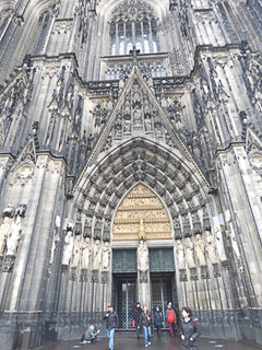 21 Colonia - Il Duomo, la facciata principale - Il portale d'ingresso