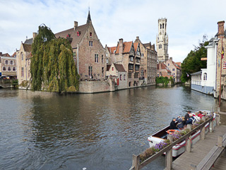 15 Bruges - Vista dei canali dal cafè t-Klein