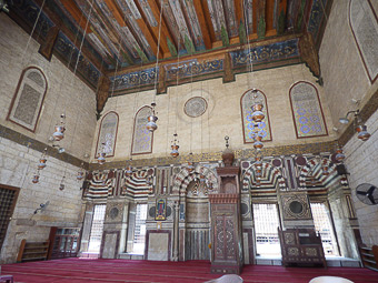 51 - Bab el Futuh - Moschea di El Ashraf Barsbey - l'iwan con il Mihrab e Minbar