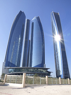 44 Abu Dhabi - Le Etihad towers (305 m.)