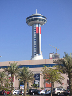 46 Abu Dhabi - Breakwater - Marina tower