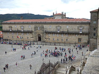 03 - Santiago de Compostela - Museo della Cattedrale - Dalla terrazza - Praza do Obradoiro e il Municipio