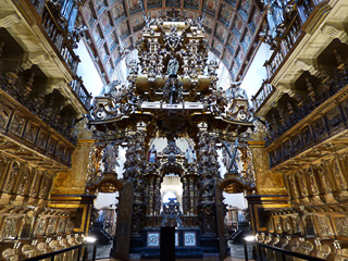 23 - Santiago de Compostela - Monasterio San Martin Pinario - Iglesia - Coro e altare maggiore