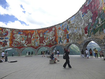 15 Dopo Gudauri, monumento amicizia russo-georgiana