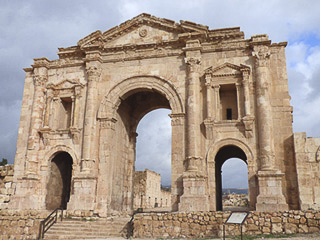 42 Jerash - Arco di Adriano