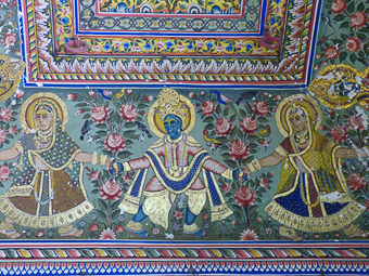 03 Mandawa - Jhunjhunvala haveli - Krishna al centro con due concubine - In foglie d'oro