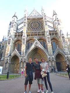 02 Westminster abbey - Famiglia alla facciata nord