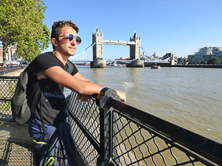 16 City - Giorgio a Tower bridge