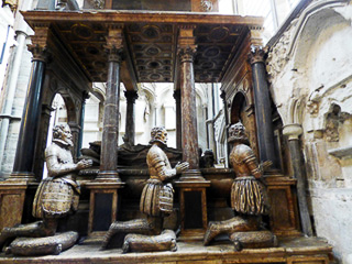 28 Westminster abbey - Ambulacro sx - Monumento nella cappella di San Michele