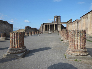 28 - Pompei - Tempio di Giove