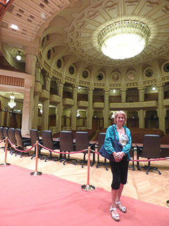 30 Bucarest - Gosia al Palazzo del Parlamento - Rossetti hall