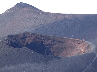 34 -  Etna - Uno dei crateri al versante sud