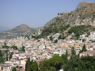 36 - Taormina, vista dal Teatro Greco