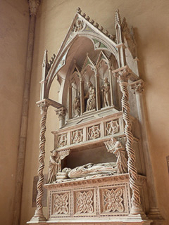 08 - Perugia - Basilica di San Domenico - Monumento funebre a Papa Benedetto XI, XIV sec