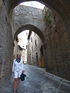 28 - San Gimignano - Gosia a passeggio