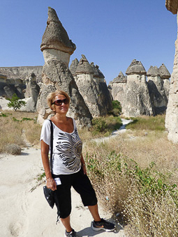 15 Cappadocia -  Zelve - Open air museum - Gosia e i -Camini delle fate-
